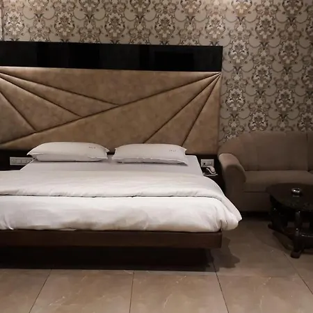 Central Park Hotel Mumbai
