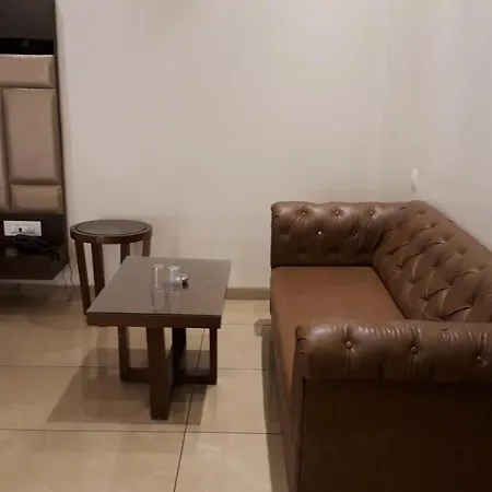 Central Park Hotel 3*