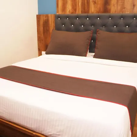 West - Andheri West Hotel