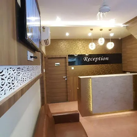 Apartment Aster Near Airport