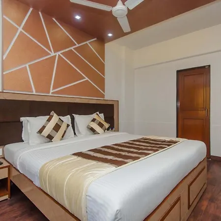 Mina International 3*