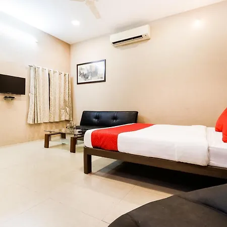 Oyo Flagship 62835 Oriental And Banquet Madh Church Hotel Mumbai