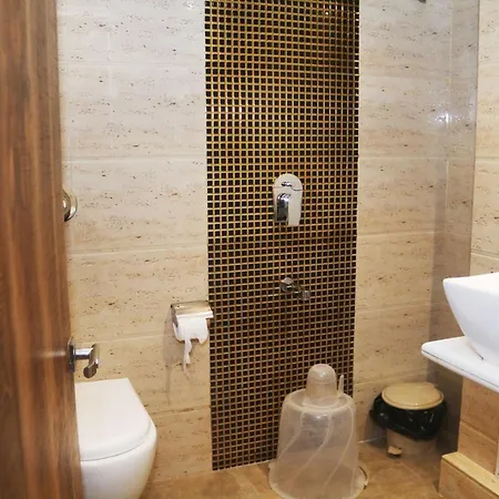 Hotel West - Andheri West 2*