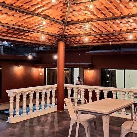 406, Dr Wade With Private Pool And Gazebo In Royal Palms * Mumbai