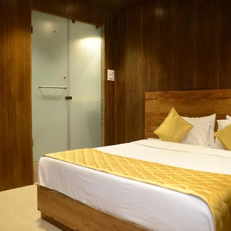 Hotel Malad Opposite Malad Railway Station Mumbai