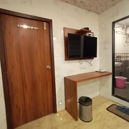 Hotel T-Junction Bkc Residency *
