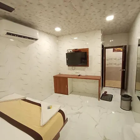 T-Junction Bkc Residency Mumbai