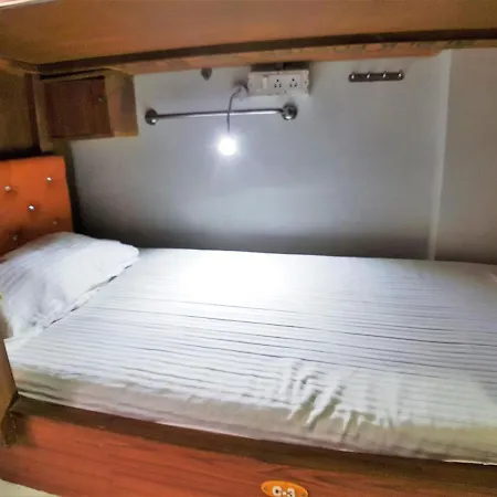 Hexhostel Ahlan Dorm * Mumbai