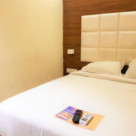 Hexa New West Hotel 3*