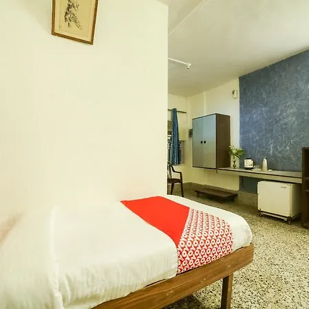 Hotel Oyo 43839 Aram Mumbai
