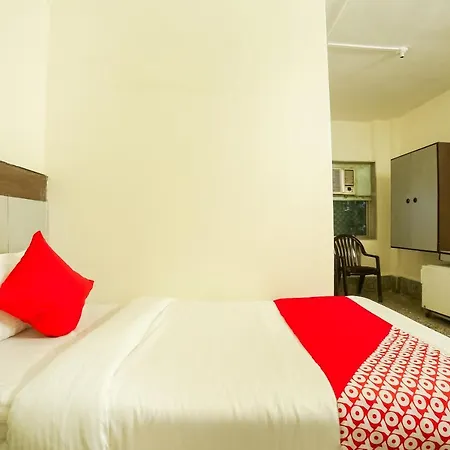 Hotel Oyo 43839 Aram Mumbai