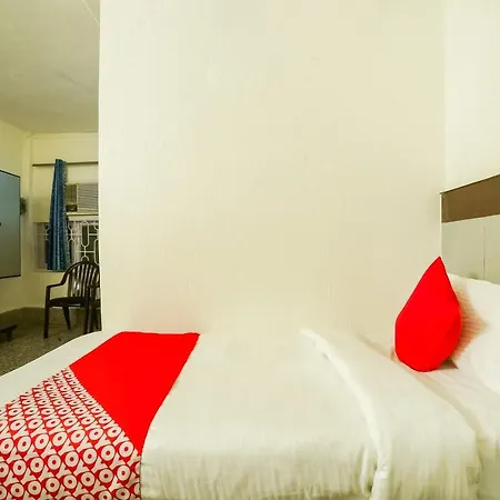 Hotel Oyo 43839 Aram