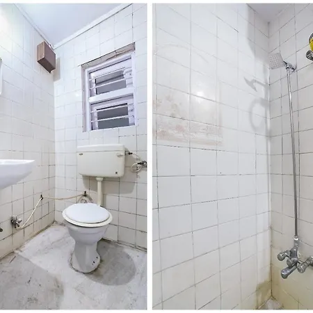 Hotel Oyo 43839 Aram 3*