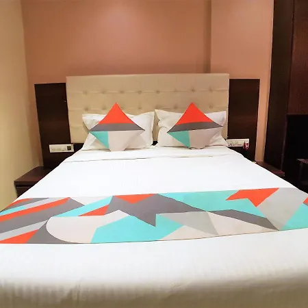 Hexhotel Malad