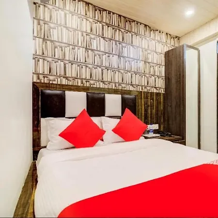 The Qubic Hotel 2*