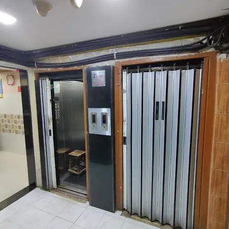 Pakeeza Hotel Mumbai
