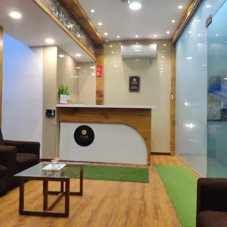 Grandeur-near International Airport 3* Mumbai