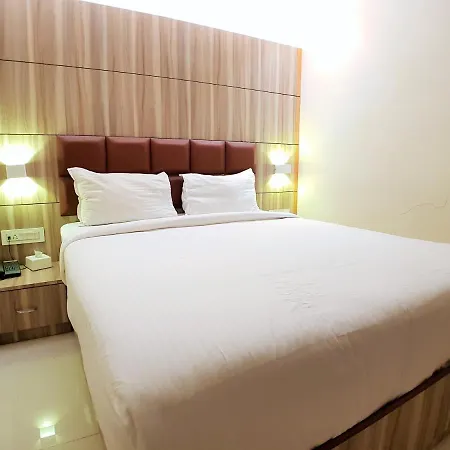 Hexhotel Wellin 3* Mumbai