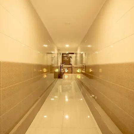 Apsara- Near J J Hospital Hotel