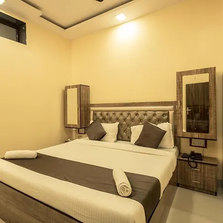 Apsara- Near J J Hospital Hotel