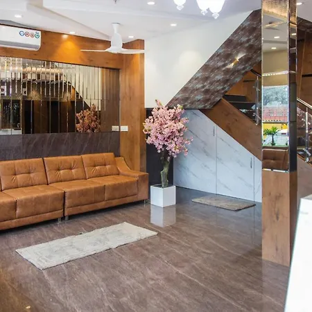 Hometown Near Us Embassy Bkc Hotel 3*