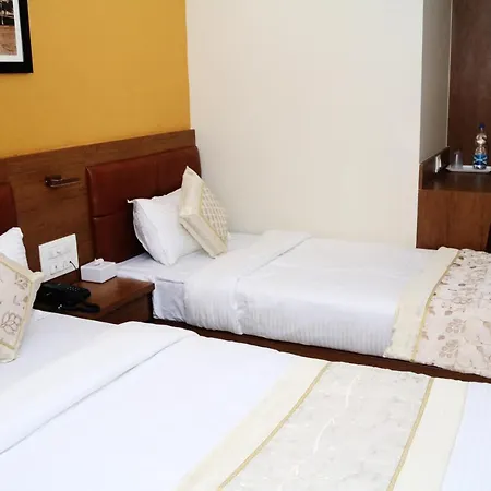 Crystal Luxury Inn- Bandra Mumbai