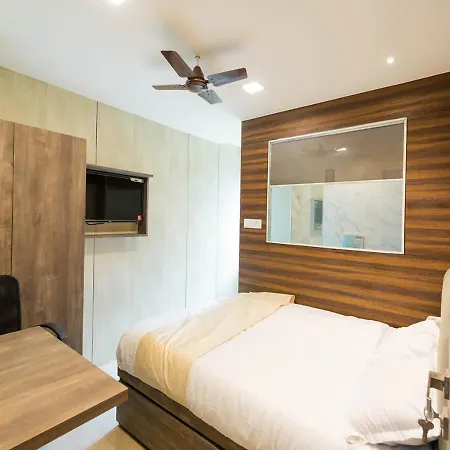 New Sky Palace Residency- Near International Airport Andheri East 3*