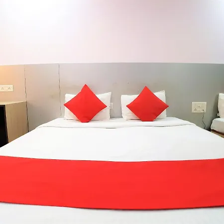 Hexhotel Kailash 2*