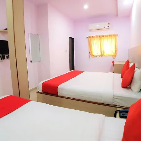Hexhotel Kailash Hotel 2*