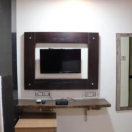 Hexhotel Sl Residency
