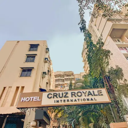 Hotel Treebo Cruz Royale Santacruz West 3*