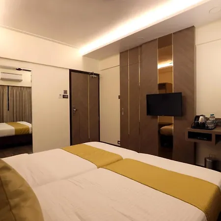 Hotel Surya Prakash