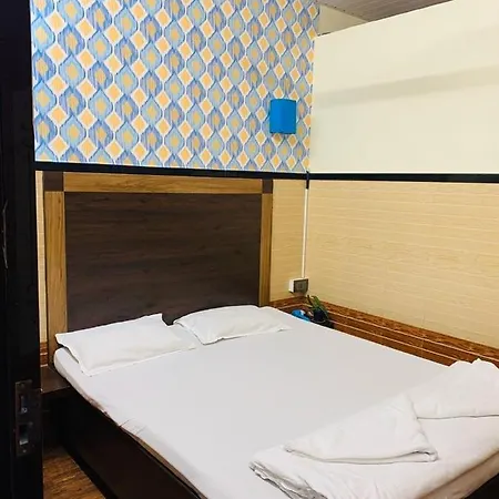 Traveller's - Inn