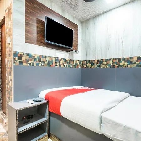 Oyo 72150 Capital Hotel