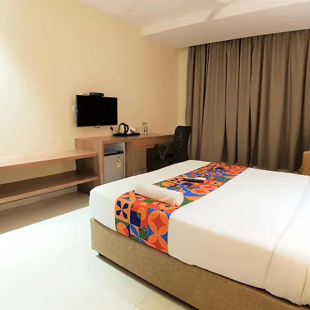Phonix 3* Mumbai
