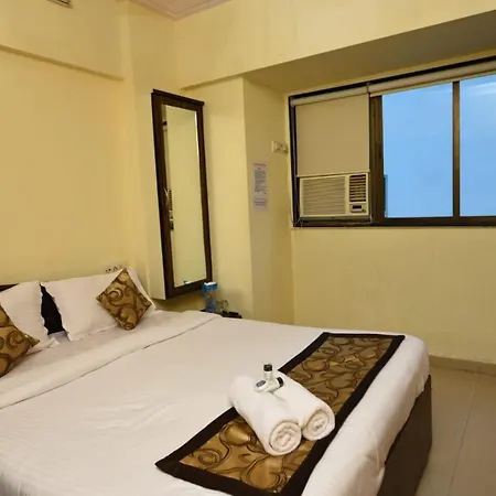 Hotel Fabhotel Lal Sai Residency