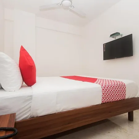 Hotel Oyo 46995 Grand Plaza