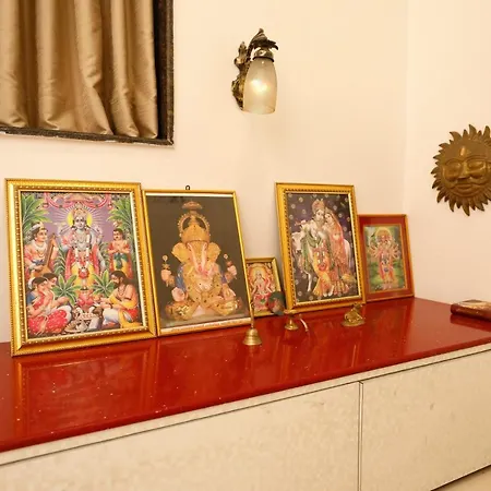 Nap Manor Hostel Mumbai