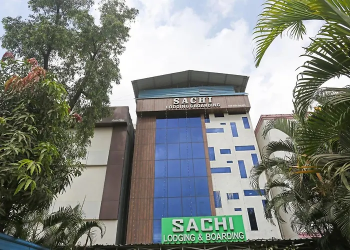 Oyo 85835 Hotel Saachi
