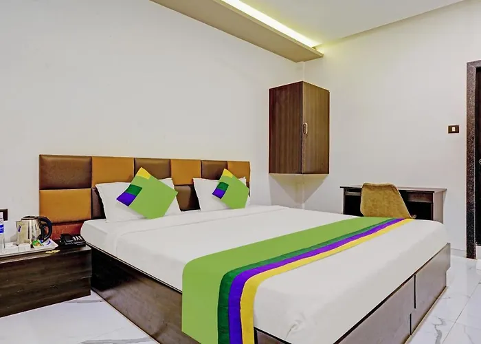 Capital O 74732 Prime Grand Hotel