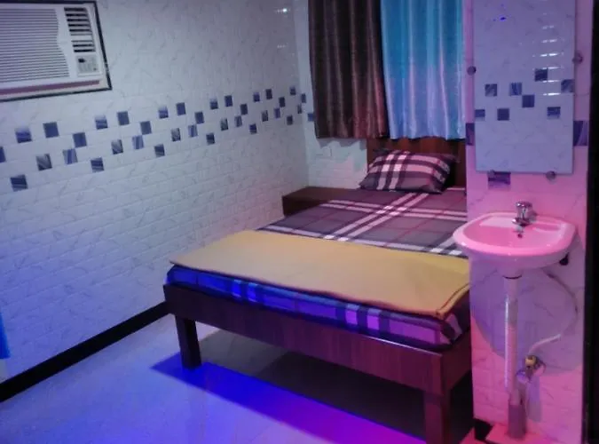 Madhu Palace Lodging