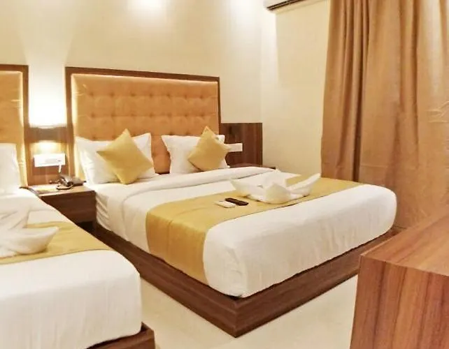Hotel Emerald Near T2 International Airport Mumbai