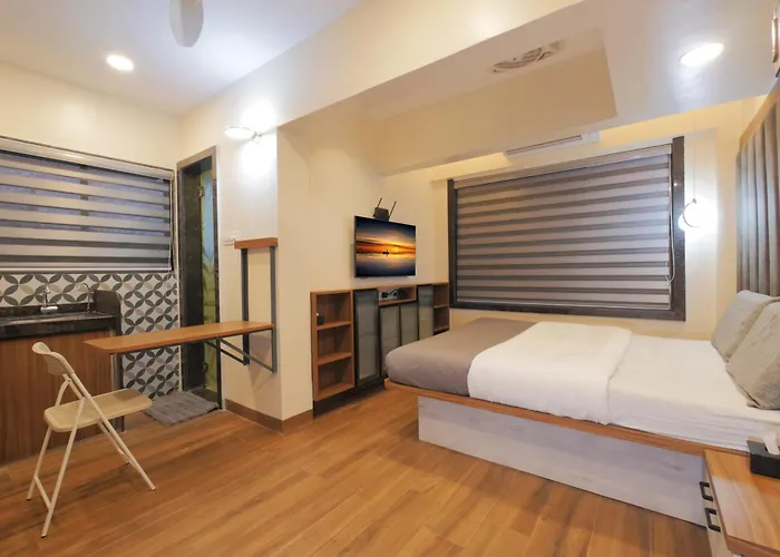 Imperial Premium Studios Khar W