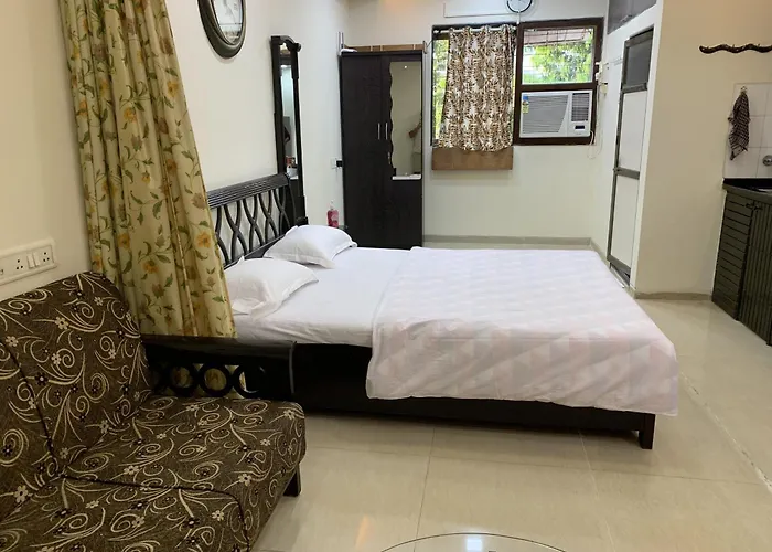 Mon Repose Studio Apt Bandra