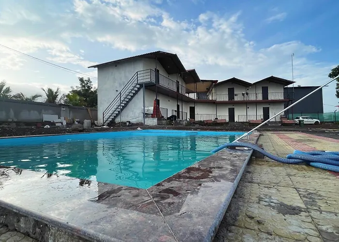 Ik Farm N Resort