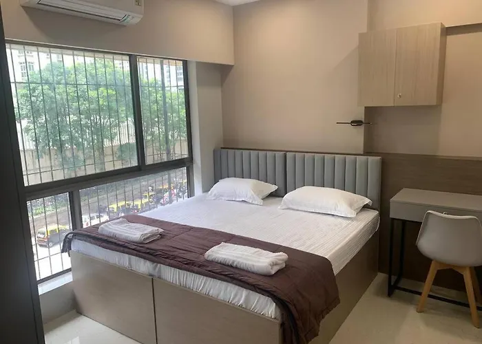 Downtown 2 Bed Apt, Mahalakshmi 202