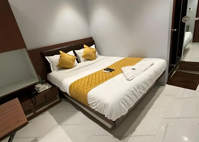 Glitz Hotels Powai - Nr Iit Bombay