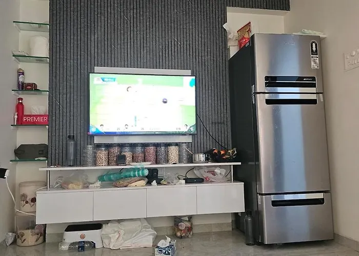 Fully Furnished Studio Flat