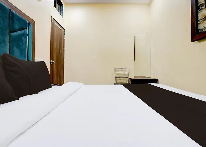 Hotel O Aai Om Residency