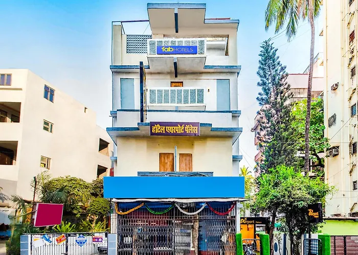 Fabhotel Airport Palace - Nr Mumbai International Airport